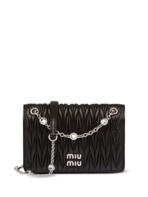 Preços baixos em Bolsas Femininas Miu Miu Clutch 